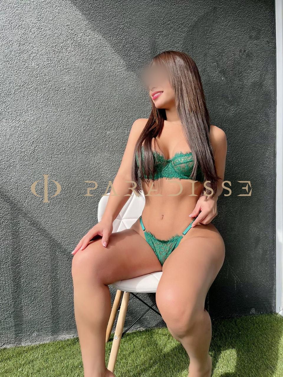 Escorts VIP Paradisse - Vanne - Masajes